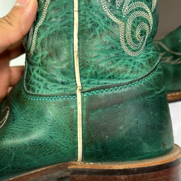 Justin boots SIZE 8 1/2 B - Picture 13 of 17